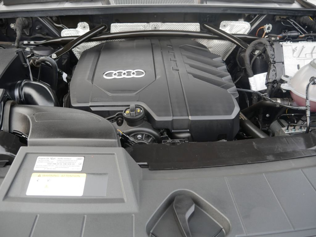 Certified 2023 Audi Q5 2.0T Premium w/ Convenience Package image 11