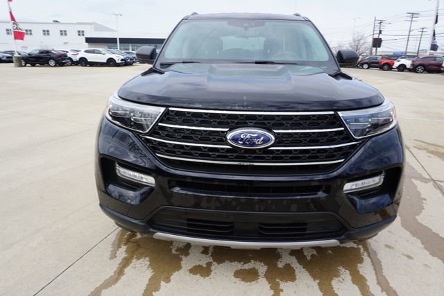 Used 2021 Ford Explorer XLT w/ Equipment Group 202A image 11