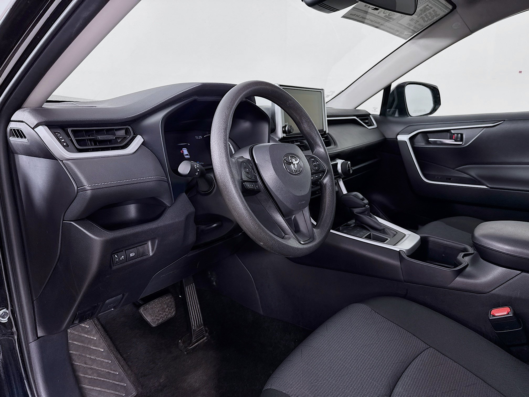Certified 2025 Toyota RAV4 XLE AWD/4WD image 9