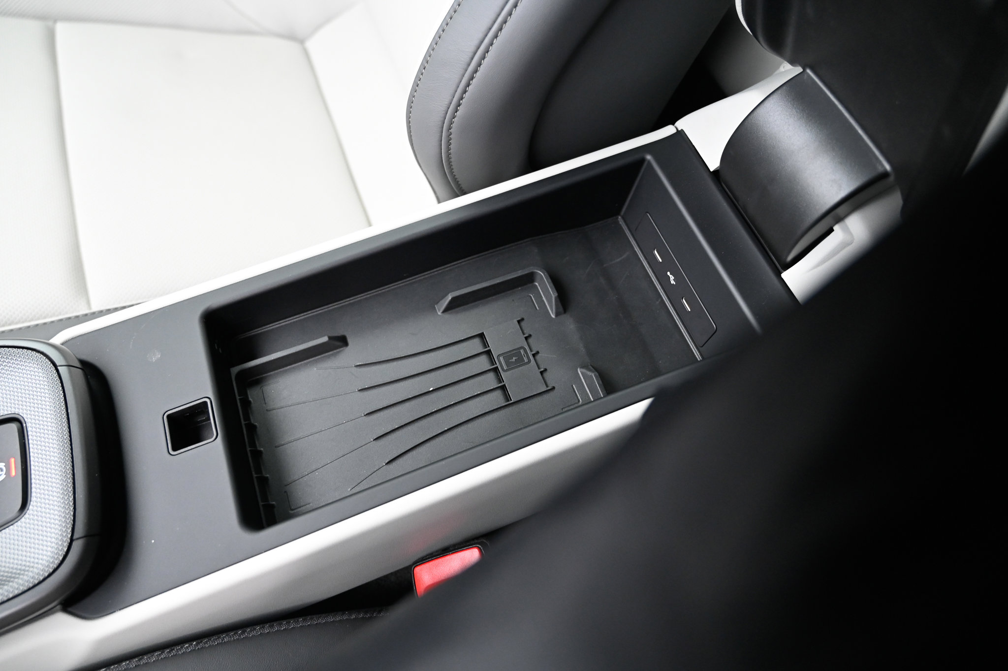 Used 2025 Porsche 911 Carrera image 34