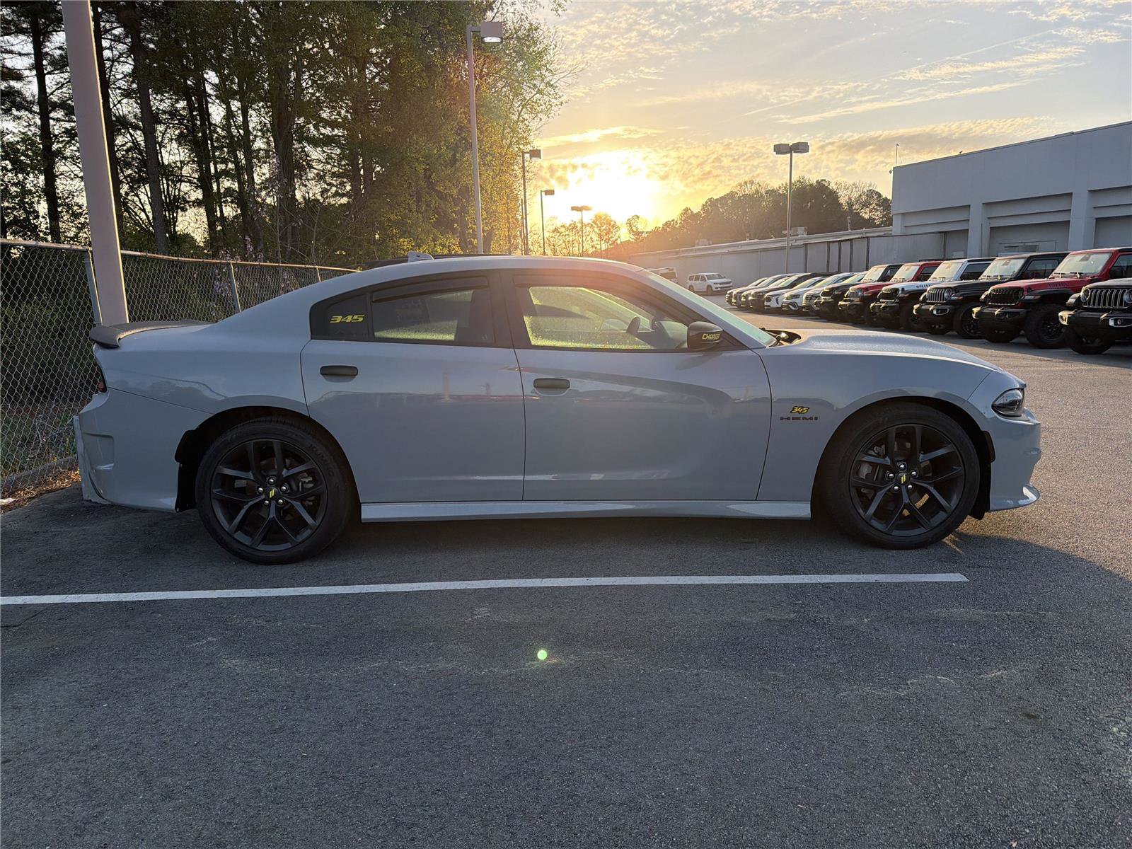 Used 2021 Dodge Charger R/T w/ Plus Group image 5