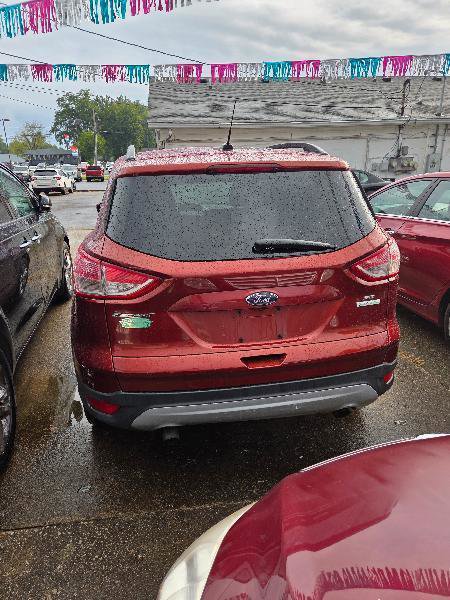Used 2015 Ford Escape SE image 4