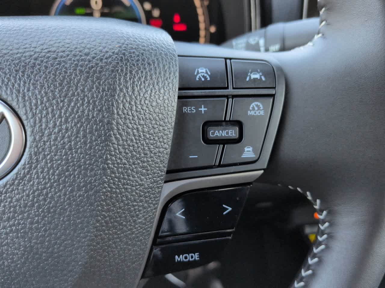 Used 2026 Toyota Camry SE w/ Multimedia Upgrade Package FWD image 23