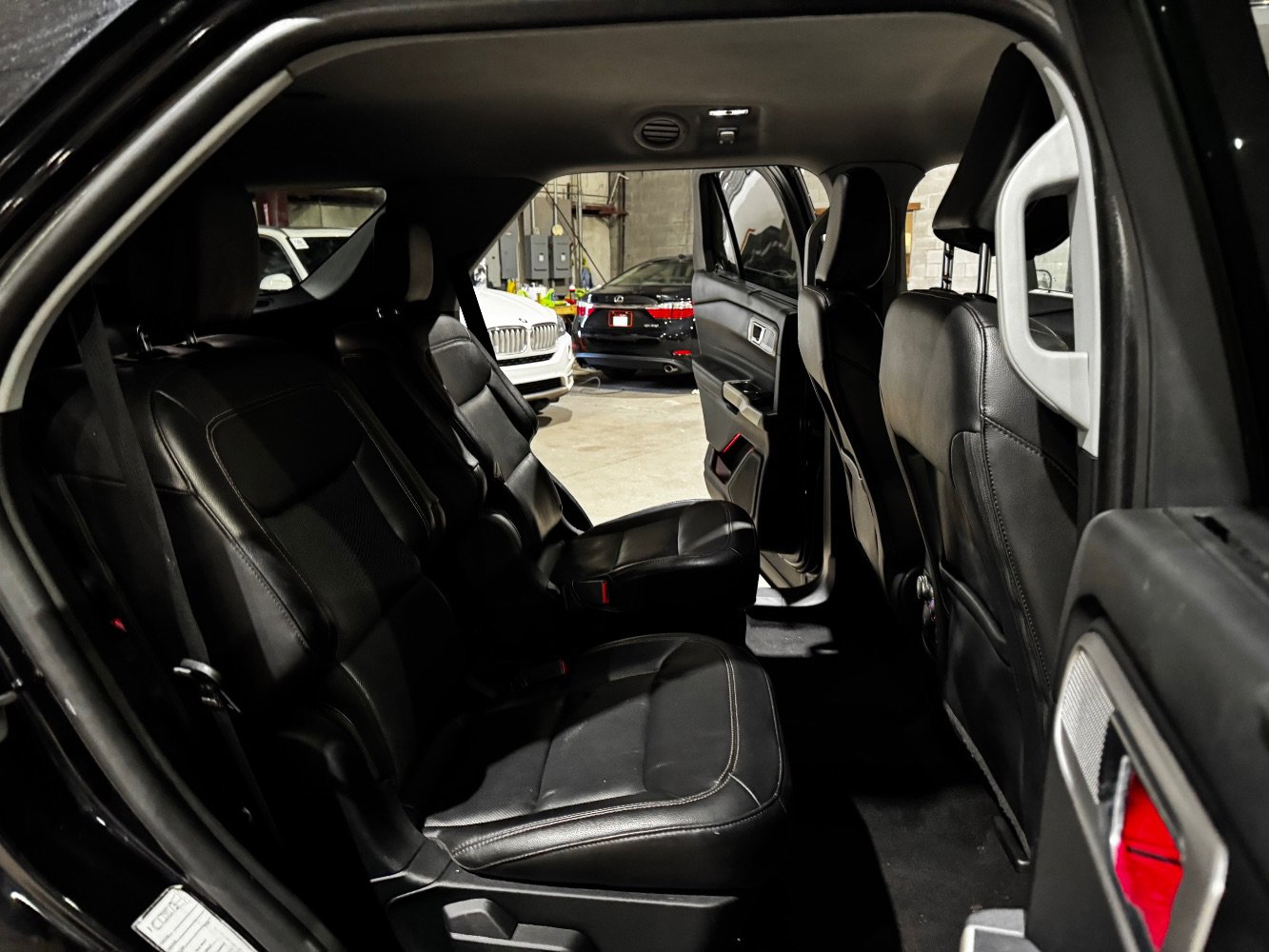 Used 2021 Ford Explorer Limited AWD/4WD image 22