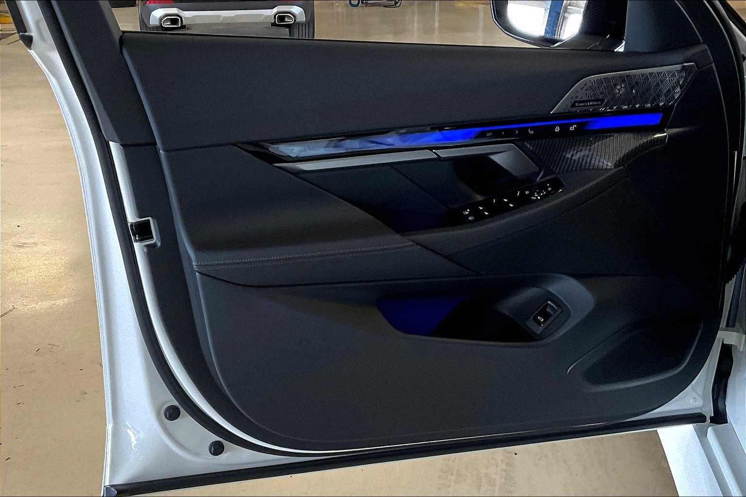 New 2026 BMW M5 w/ Carbon Package image 10