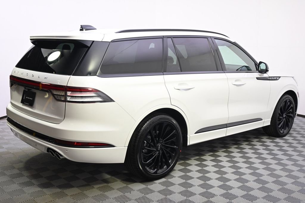New 2026 Lincoln Aviator Reserve AWD/4WD image 7