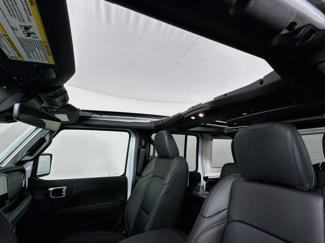 New 2026 Jeep Wrangler Unlimited Sahara AWD/4WD image 22