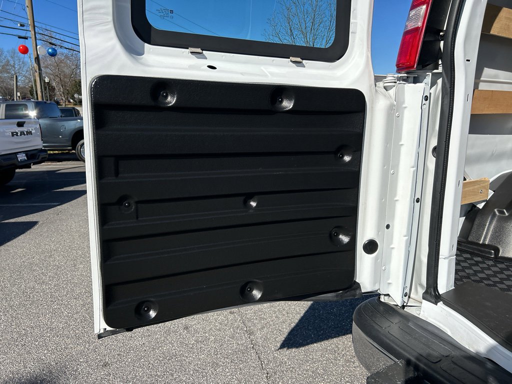 Used 2024 GMC Savana 2500 w/ Driver Convenience Package image 9