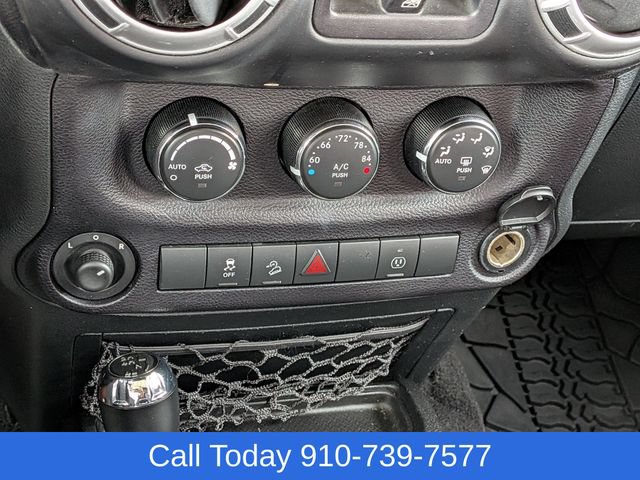 Used 2015 Jeep Wrangler Unlimited Rubicon w/ Dual Top Group AWD/4WD image 24