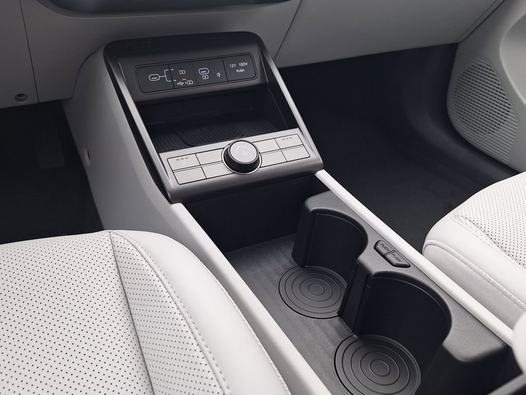 New 2026 Hyundai Kona SEL Premium image 21