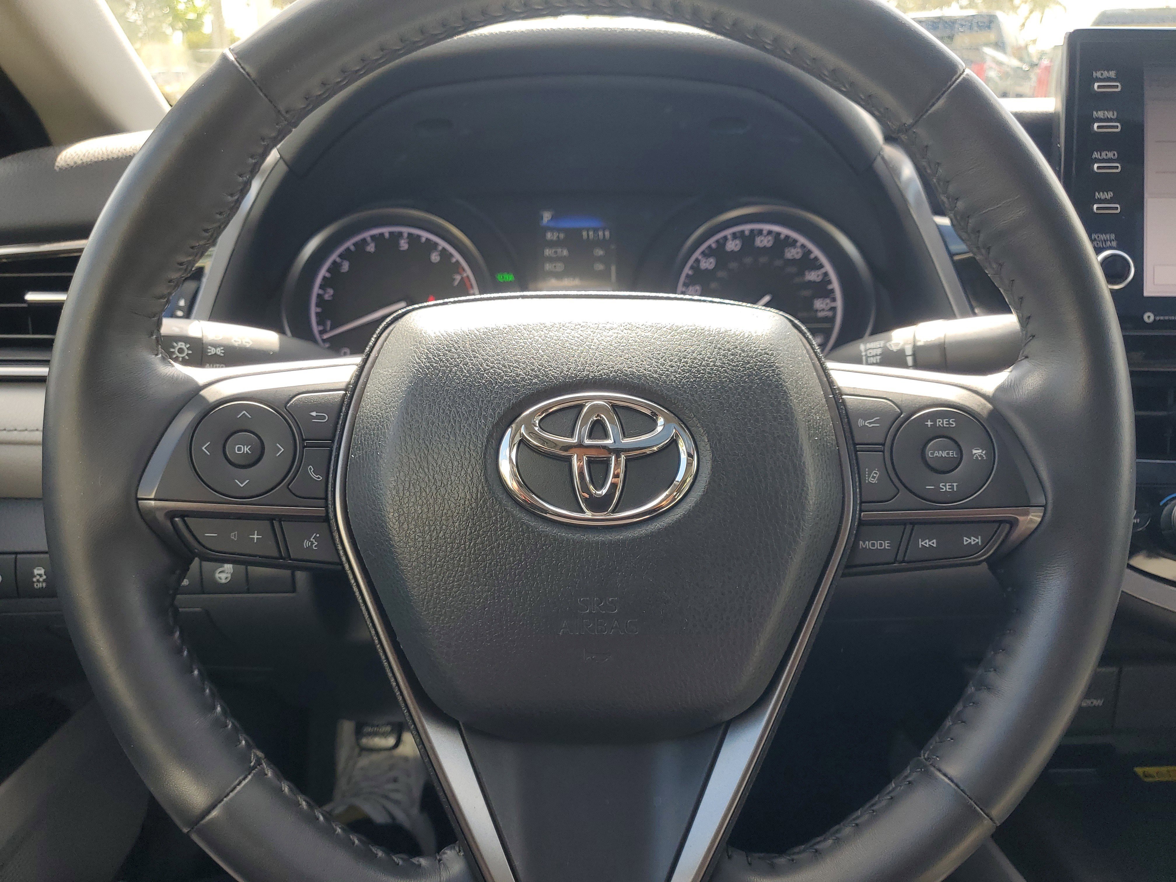 Used 2023 Toyota Camry SE w/ Cold Weather Package image 21