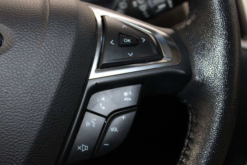 Used 2019 Ford Edge SEL w/ Equipment Group 201A FWD image 22