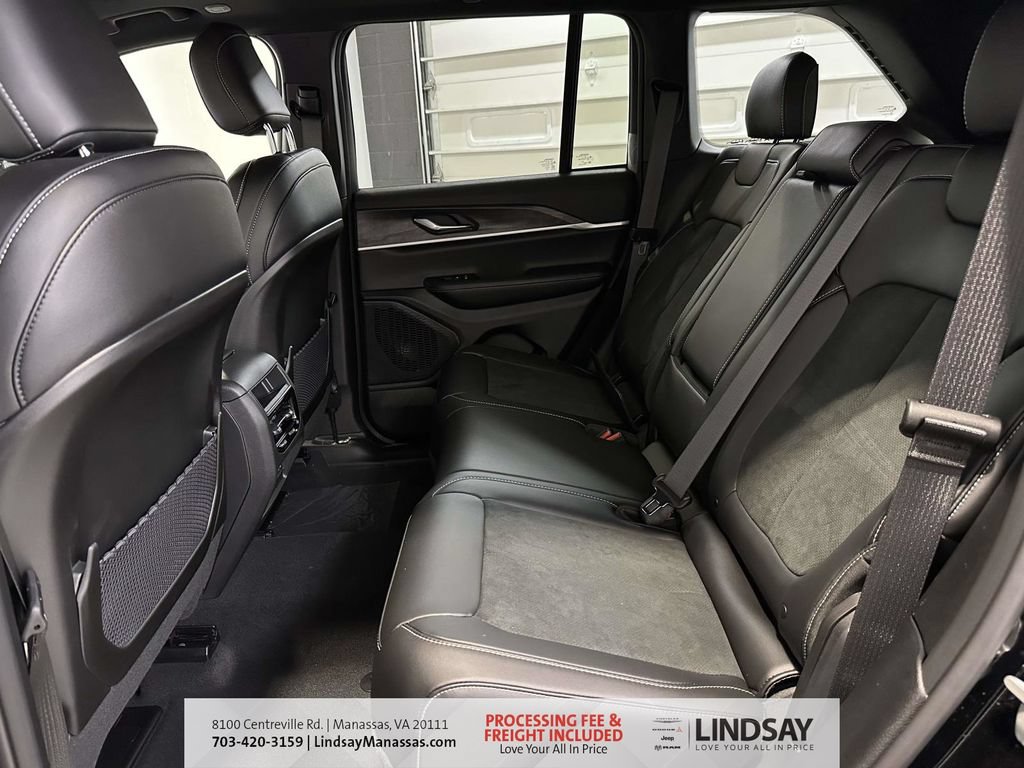 New 2026 Jeep Grand Cherokee Altitude AWD/4WD image 20