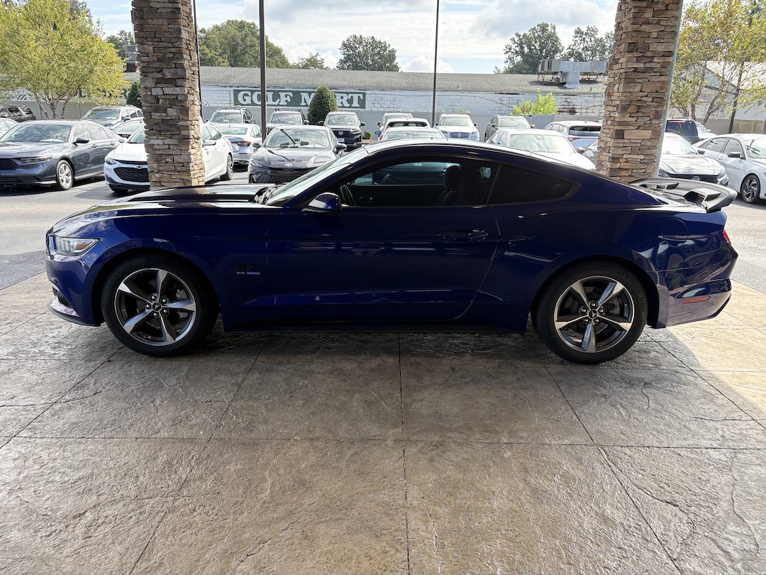 Used 2016 Ford Mustang Coupe w/ Equipment Group 051A RWD image 9