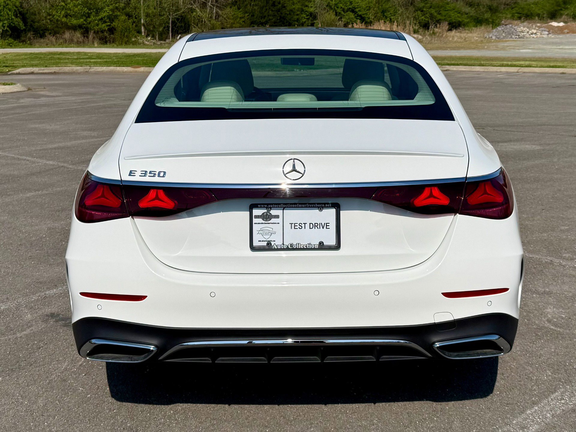 Used 2025 Mercedes-Benz E 350 Sedan image 4