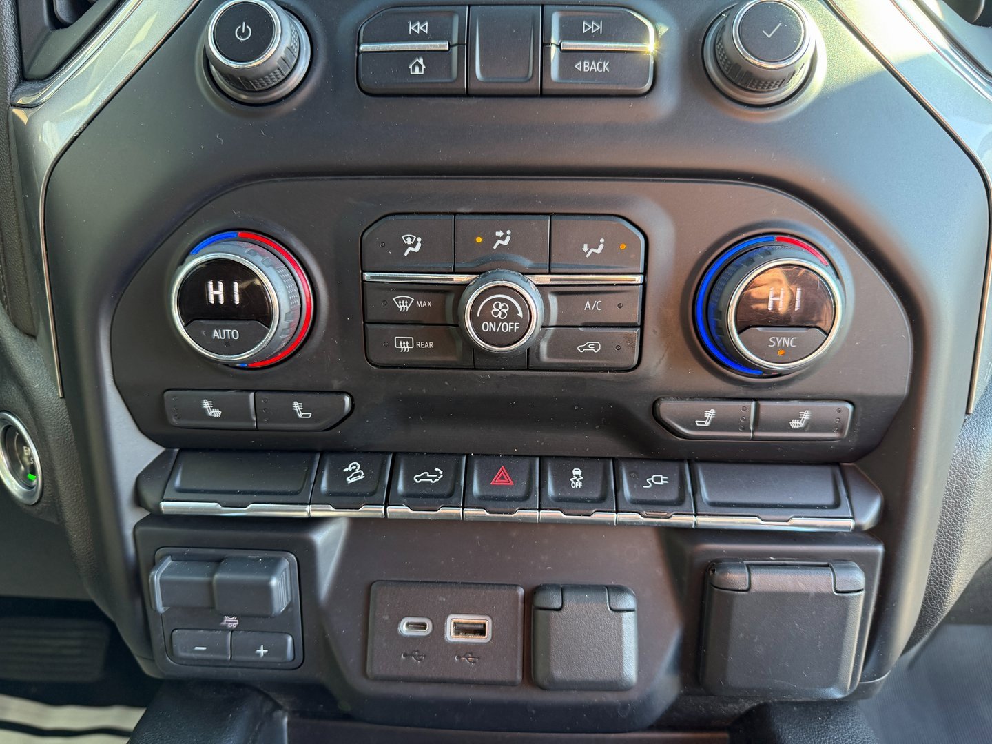 Used 2021 Chevrolet Silverado 1500 LT Trail Boss w/ Convenience Package II image 24