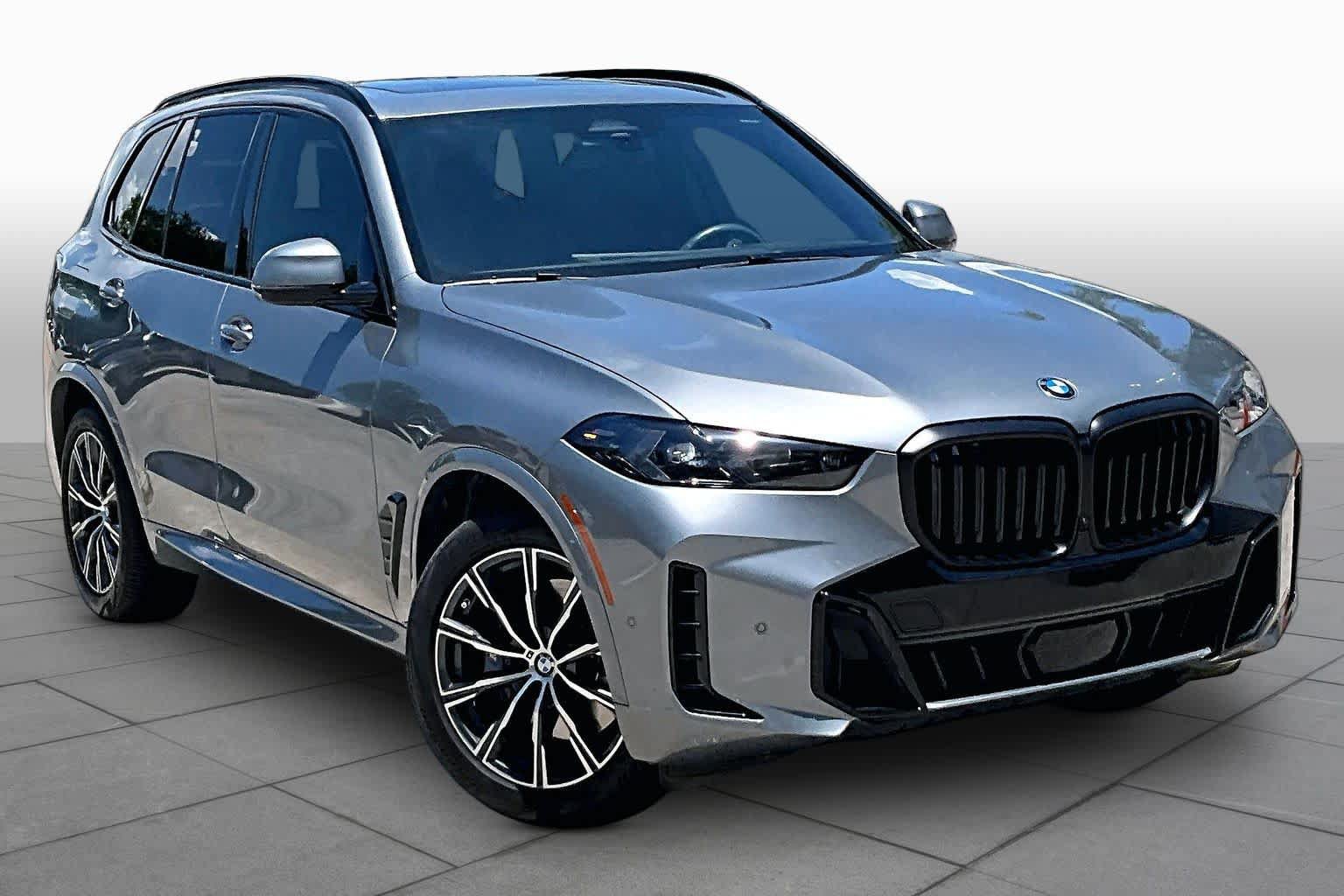 Used 2024 BMW X5 xDrive40i w/ M Sport Package AWD/4WD image 2