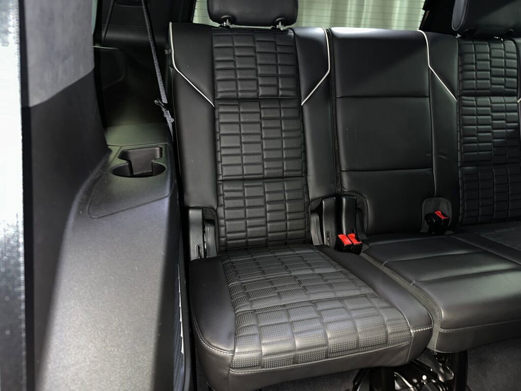 Used 2021 Cadillac Escalade Premium Luxury Platinum image 37