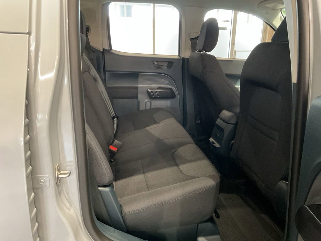New 2026 Ford Maverick XL image 22