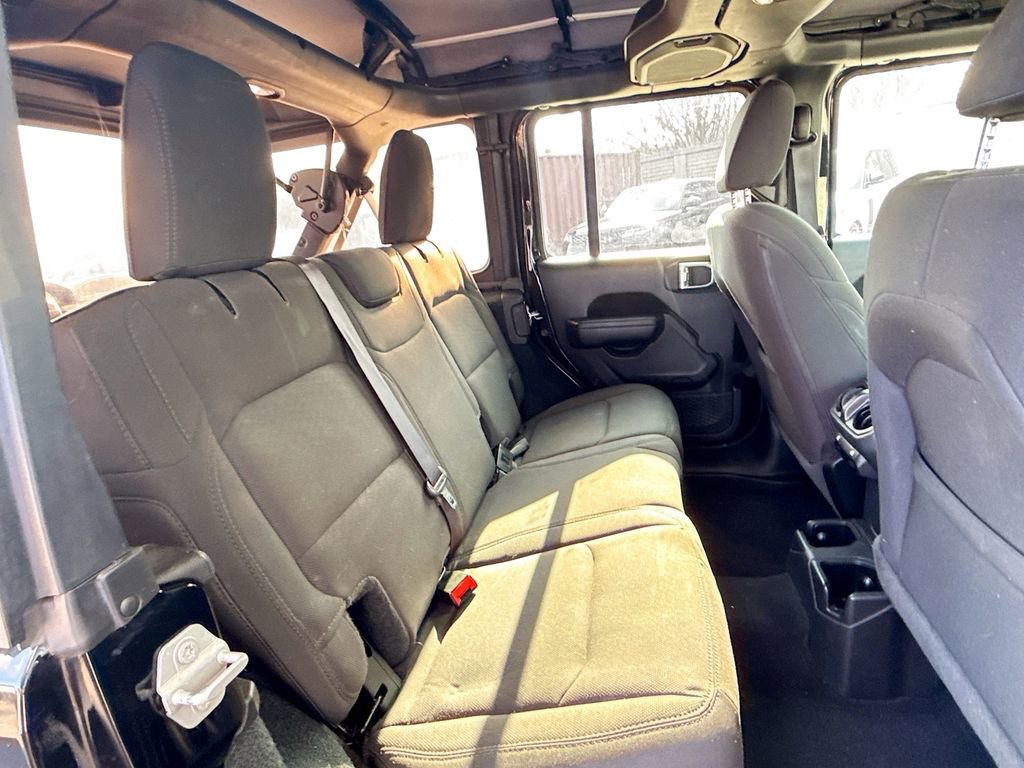 Used 2022 Jeep Wrangler Unlimited Sport image 31