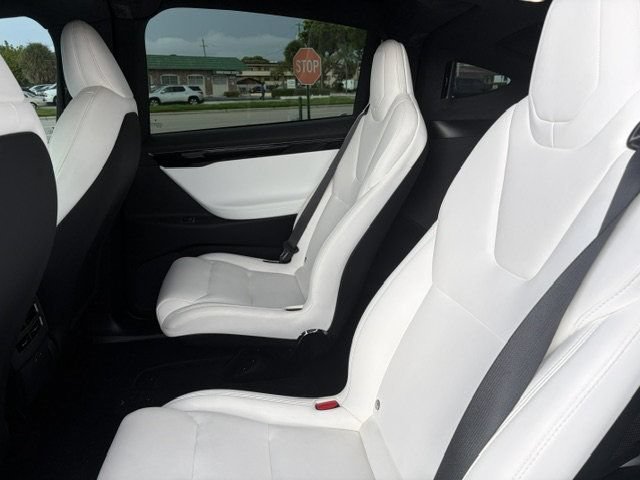 Used 2020 Tesla Model X Long Range AWD/4WD image 7