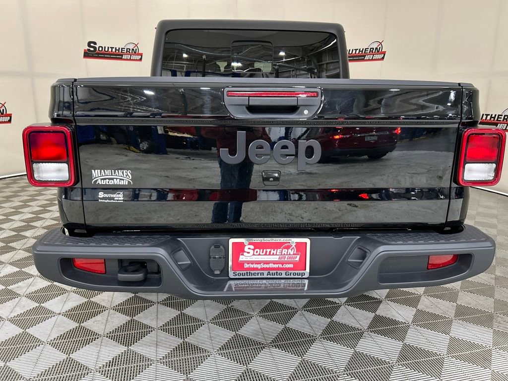 Used 2024 Jeep Gladiator Sport