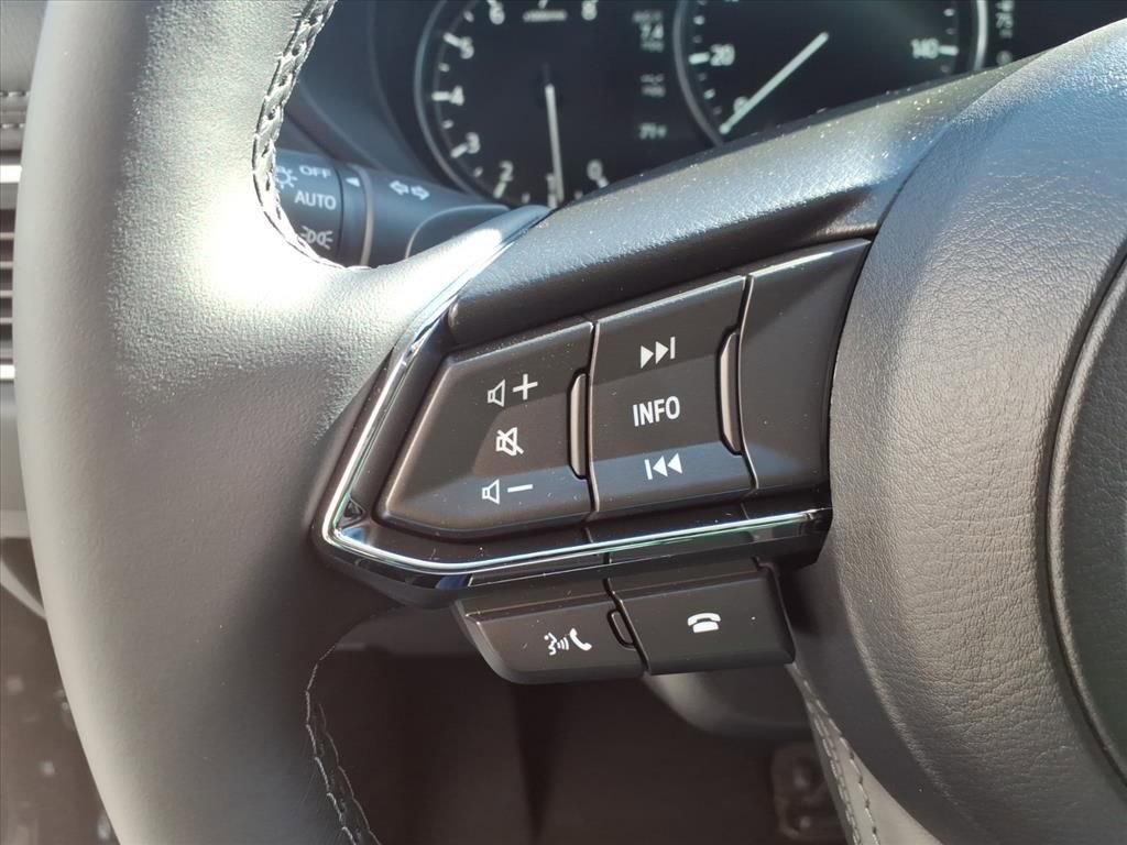 New 2025 MAZDA CX-5 Signature image 19