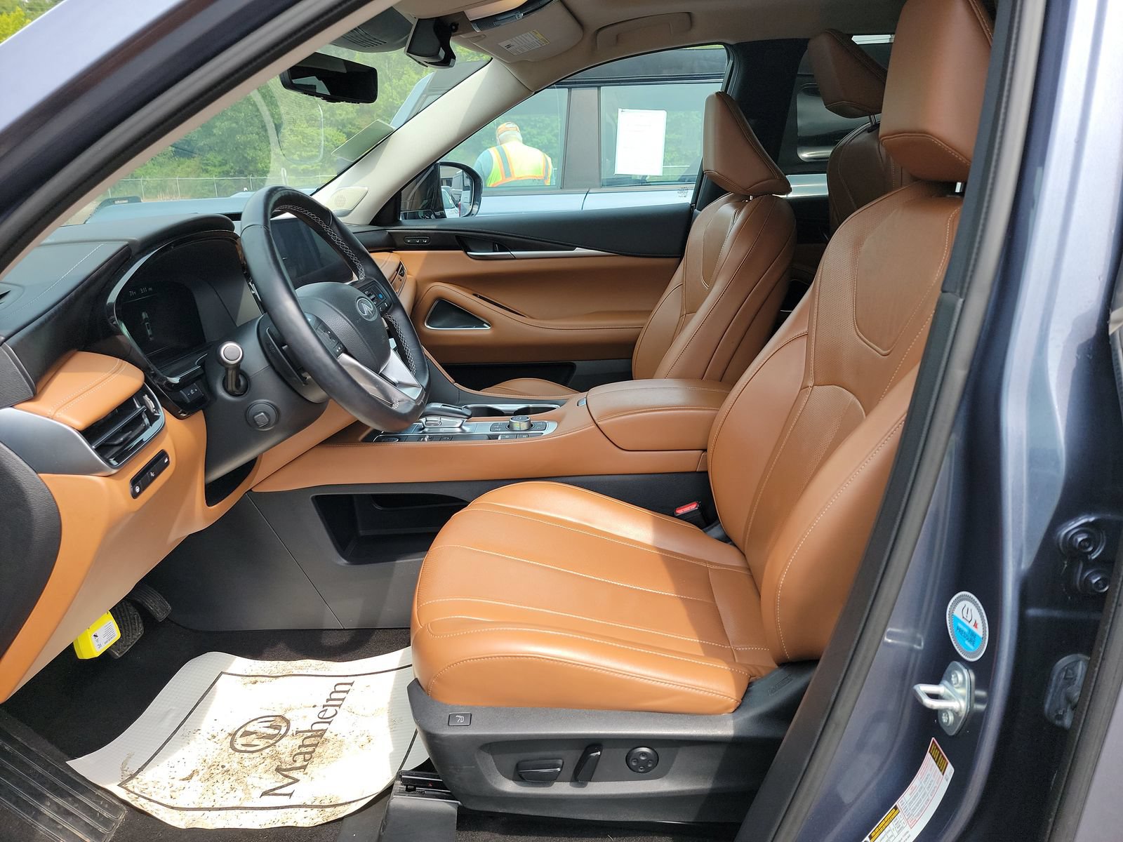Used 2024 INFINITI QX60 Sensory AWD/4WD image 7