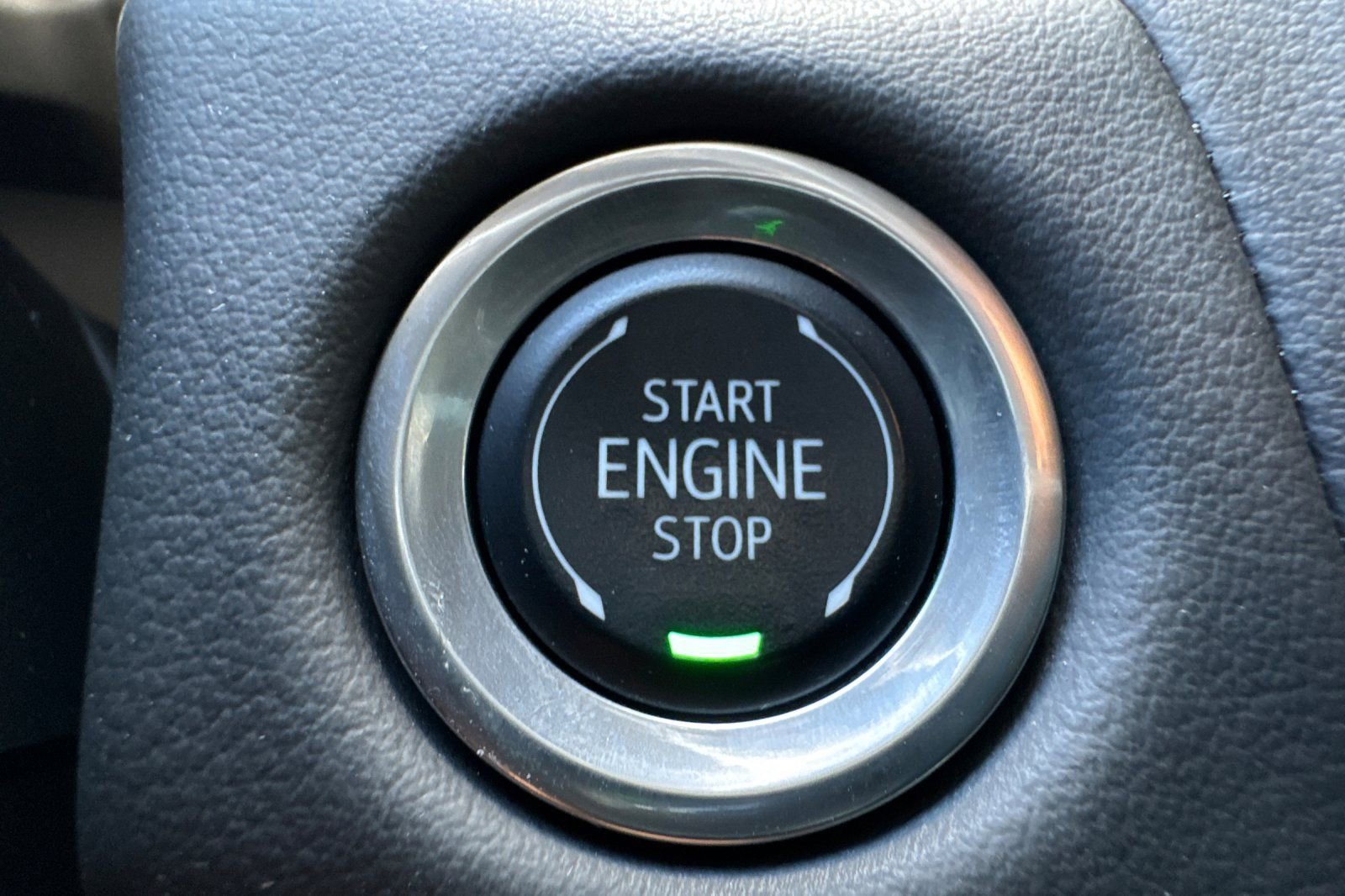 Used 2024 GMC Yukon SLT image 35