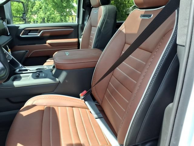 New 2026 GMC Sierra 3500 Denali Ultimate w/ LPO, Black Badging Package AWD/4WD image 19