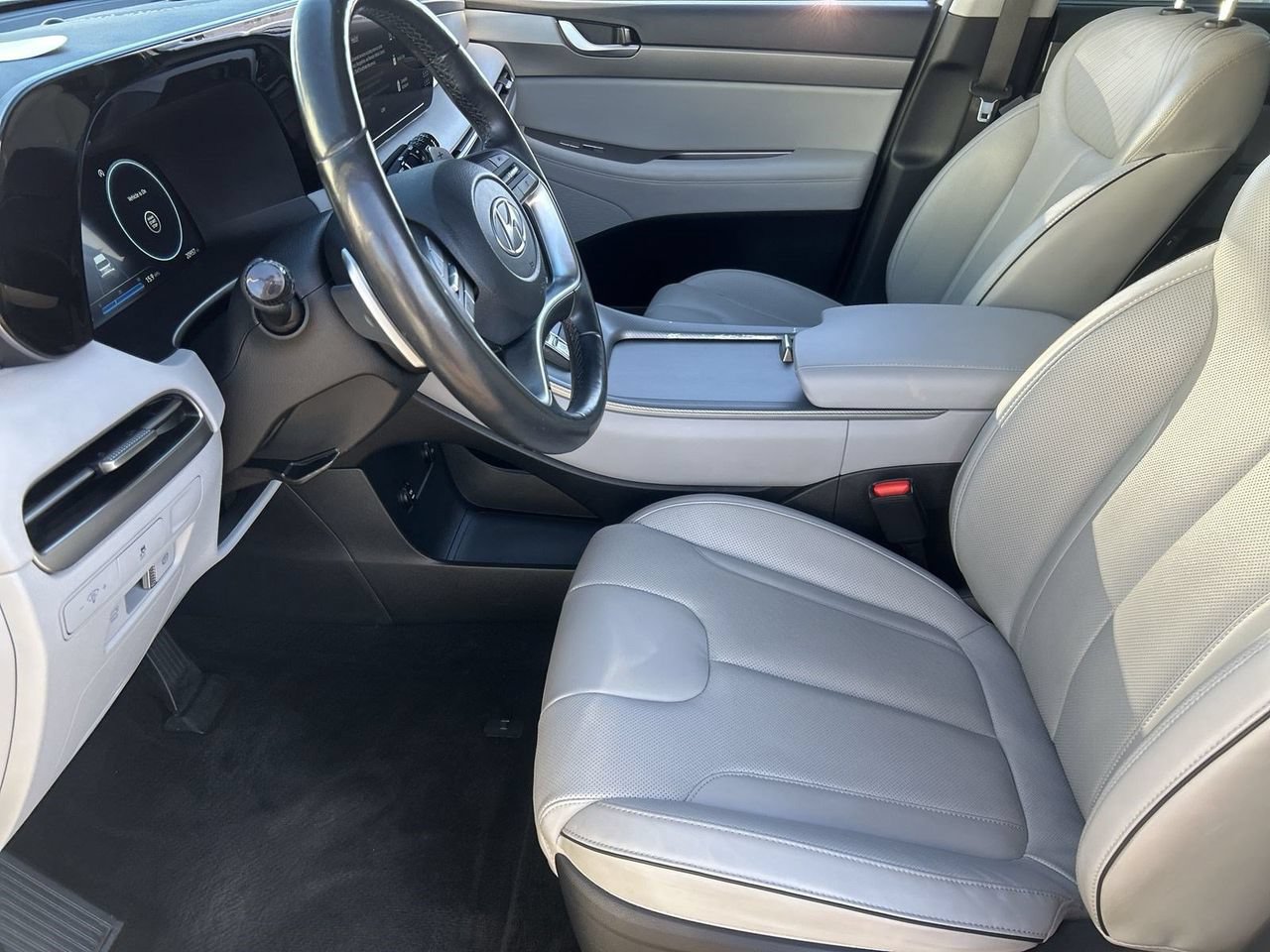 Used 2024 Hyundai Palisade SEL FWD image 17