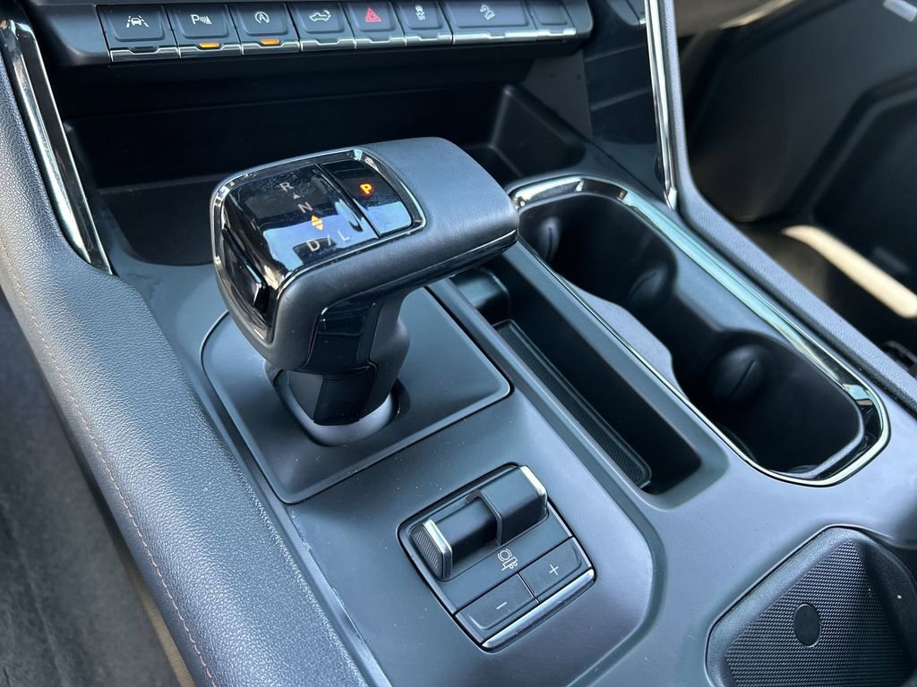 Used 2024 GMC Sierra 1500 AT4 AWD/4WD image 16