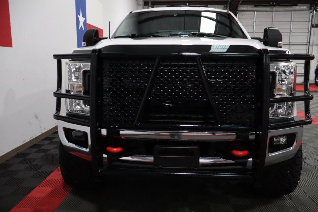 Used 2017 Ford F250 XLT w/ XLT Premium Package AWD/4WD image 4