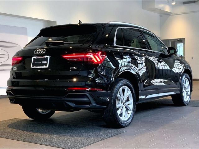 Certified 2025 Audi Q3 2.0T Premium w/ Convenience Package AWD/4WD image 7