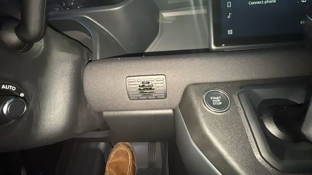 Used 2022 Land Rover Defender 110 X-Dynamic SE image 13