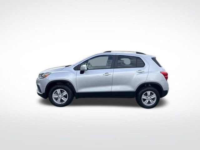 Used 2022 Chevrolet Trax LT w/ LT Convenience Package image 2