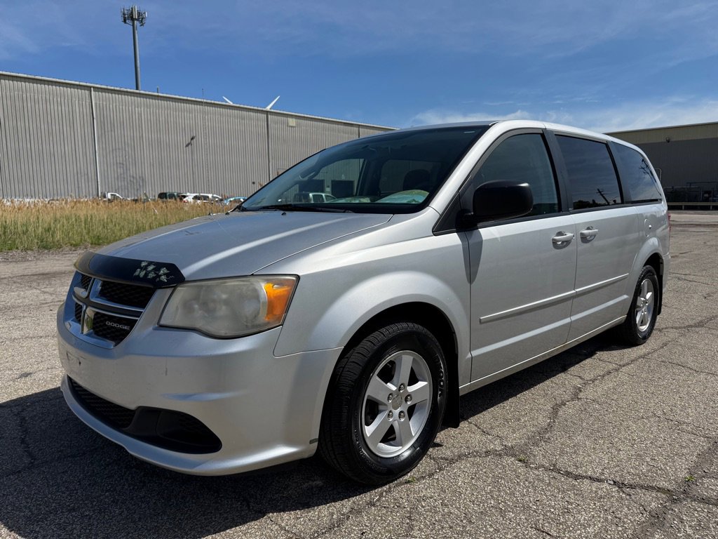 Used 2011 Dodge Grand Caravan Express FWD image 1