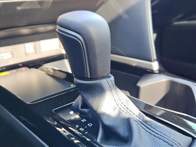 Used 2025 Toyota Camry XSE image 12