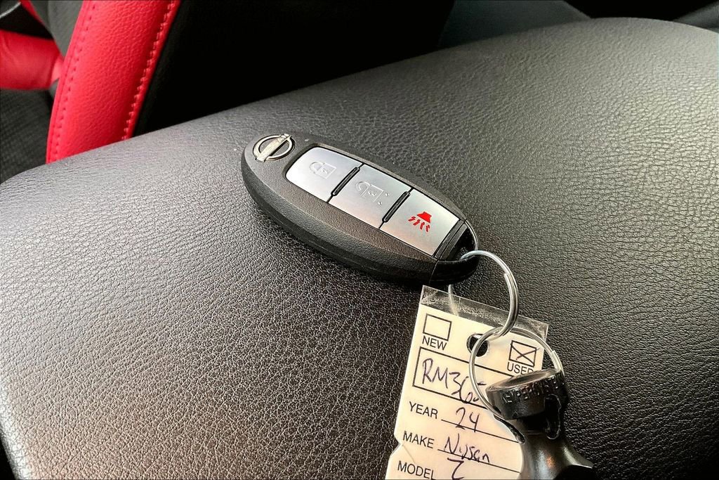 Used 2024 Nissan Z Performance w/ Floor Mat Package image 13