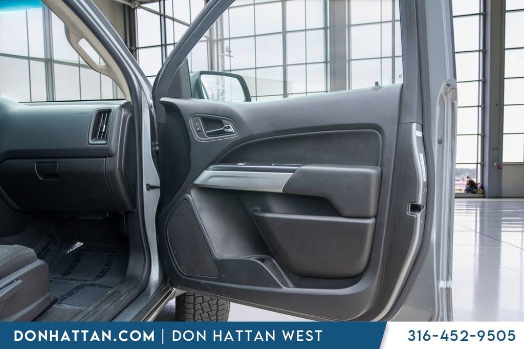 Used 2020 Chevrolet Colorado LT RWD image 29