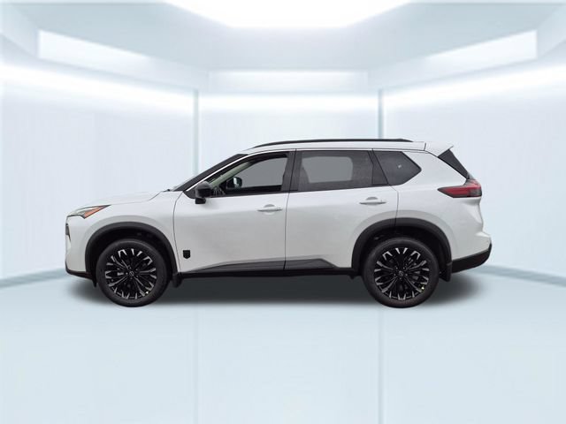 Used 2026 Nissan Rogue Dark Armor FWD image 2