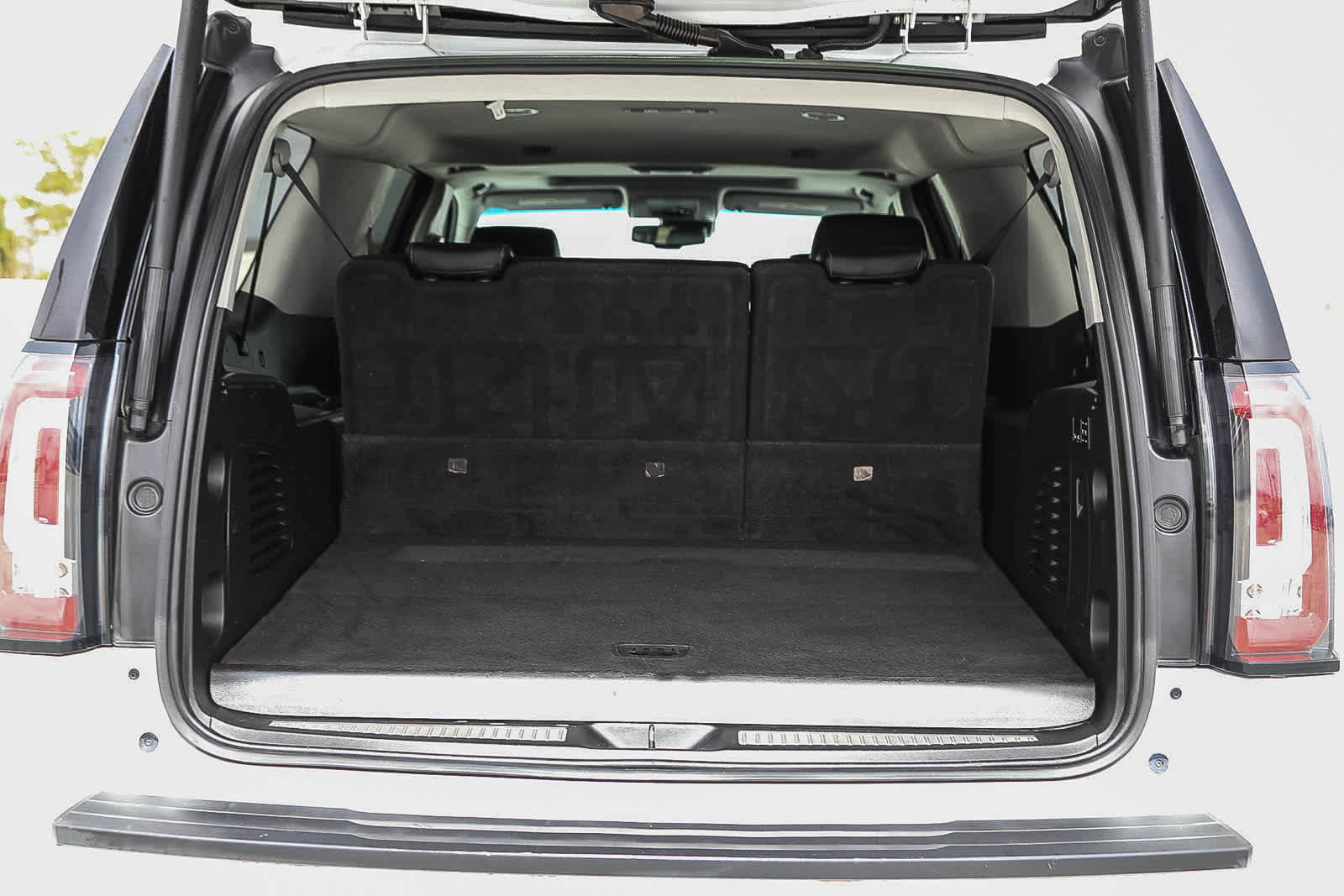 Used 2020 GMC Yukon XL SLT image 24