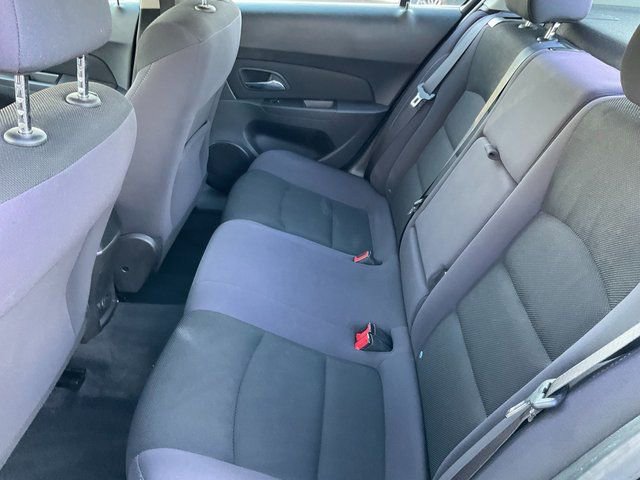 Used 2015 Chevrolet Cruze LT image 14