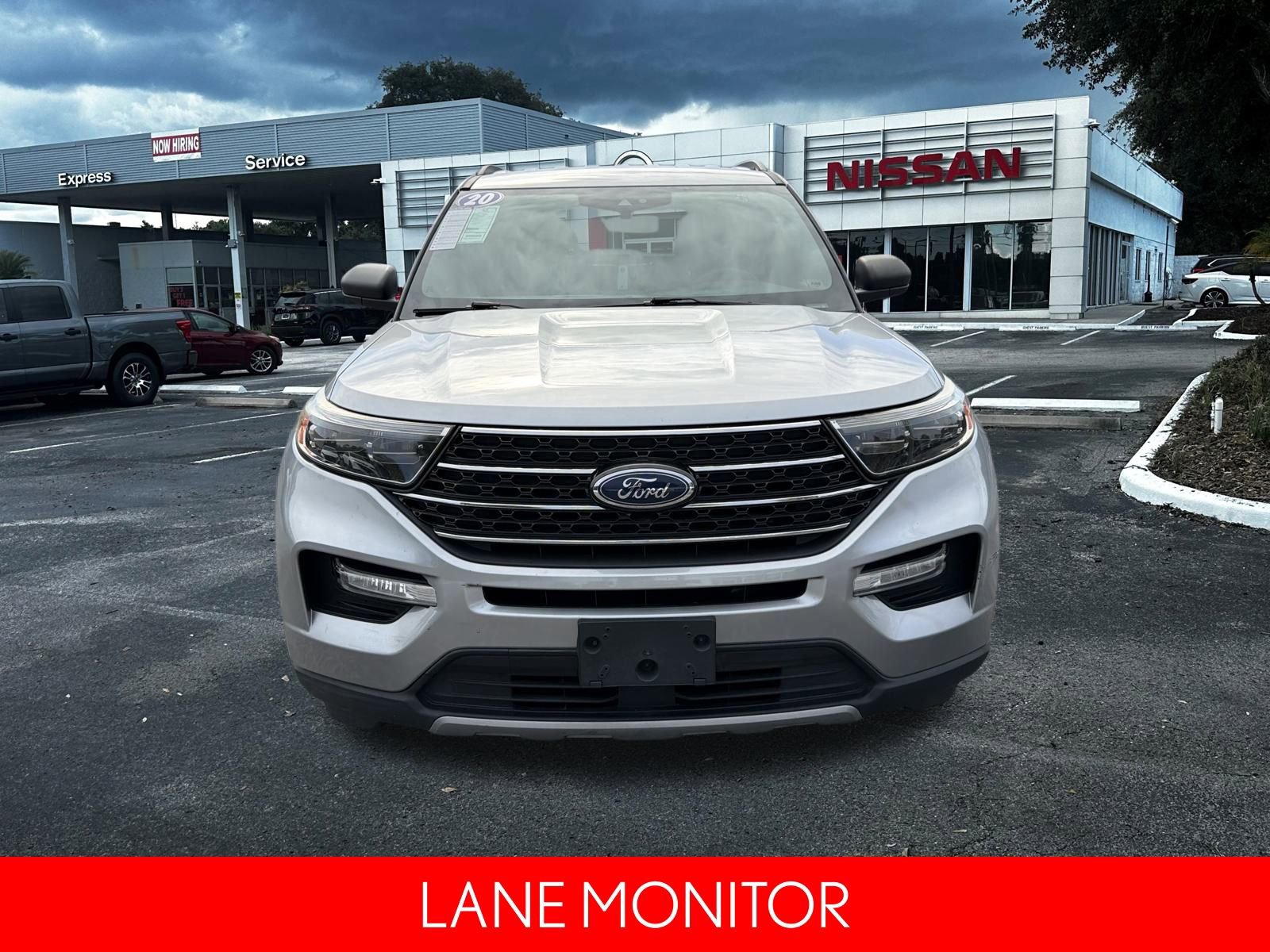 Used 2020 Ford Explorer XLT w/ Equipment Group 202A image 10