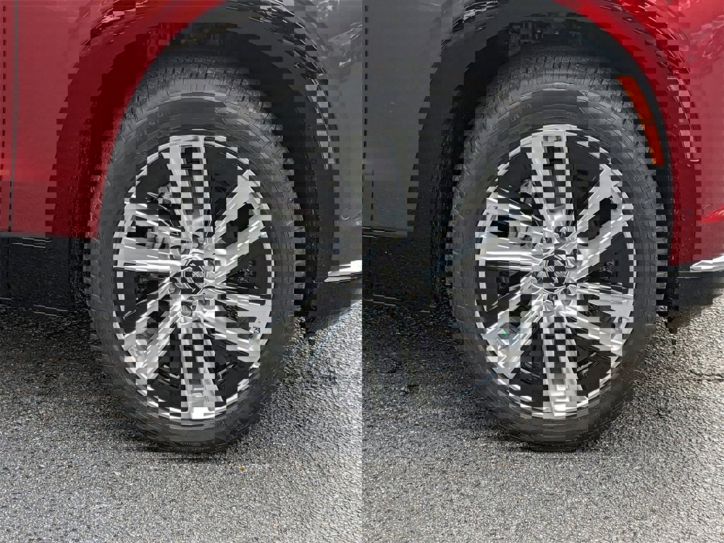 New 2026 Cadillac Vistiq Luxury w/ LPO, Floor Liner Package image 14