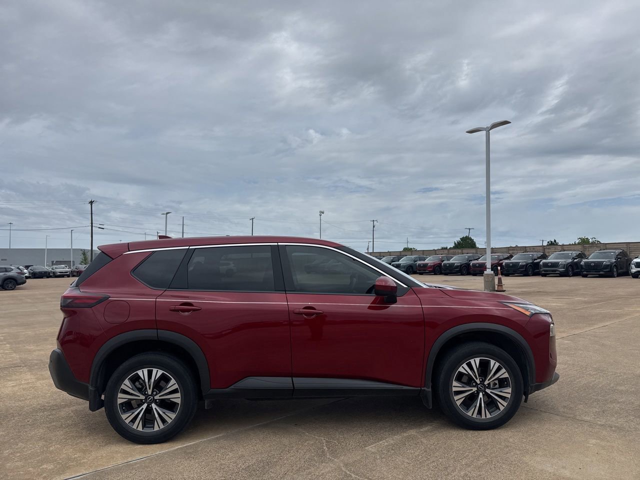 Certified 2023 Nissan Rogue SV FWD image 22