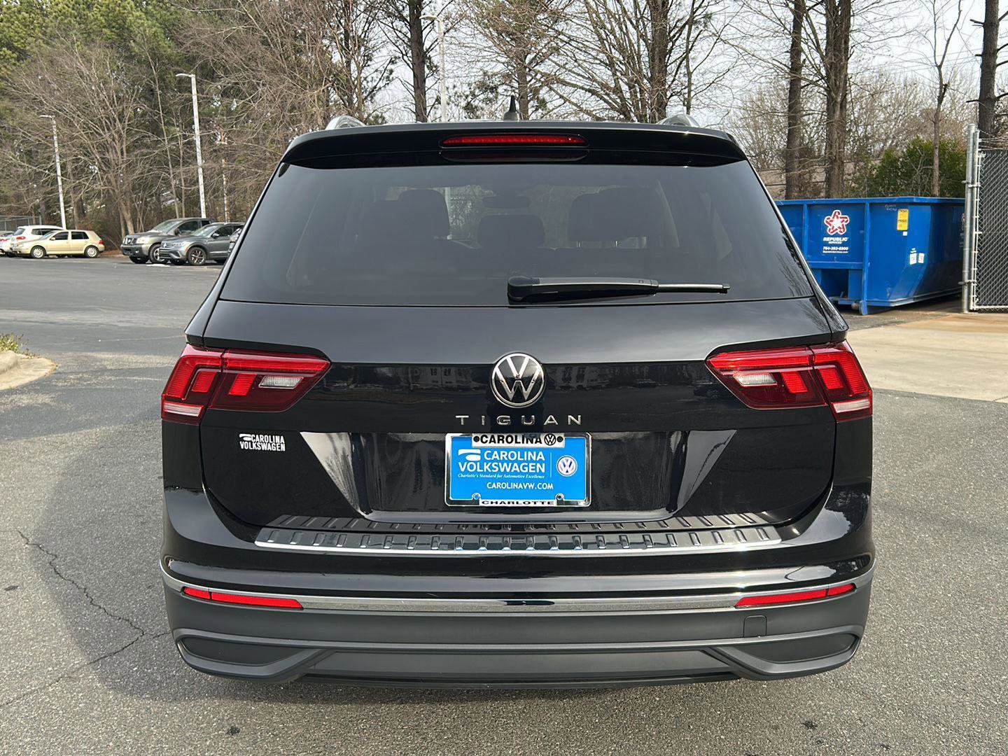 Used 2024 Volkswagen Tiguan Wolfsburg Edition image 5