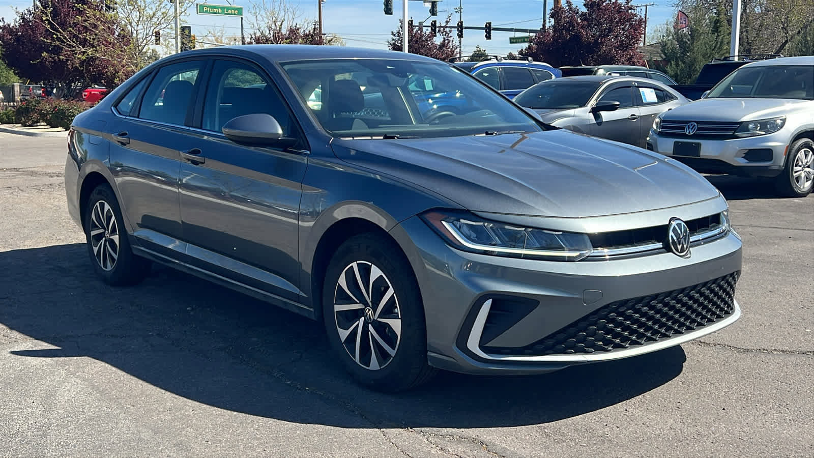 Used 2025 Volkswagen Jetta S image 3