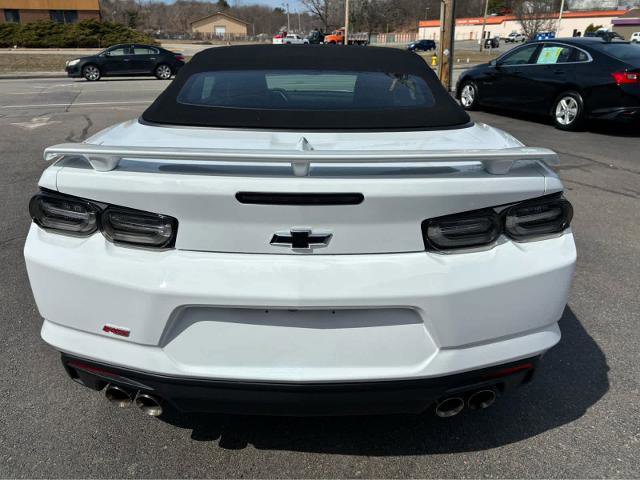 Used 2024 Chevrolet Camaro LT w/ RS Package image 8