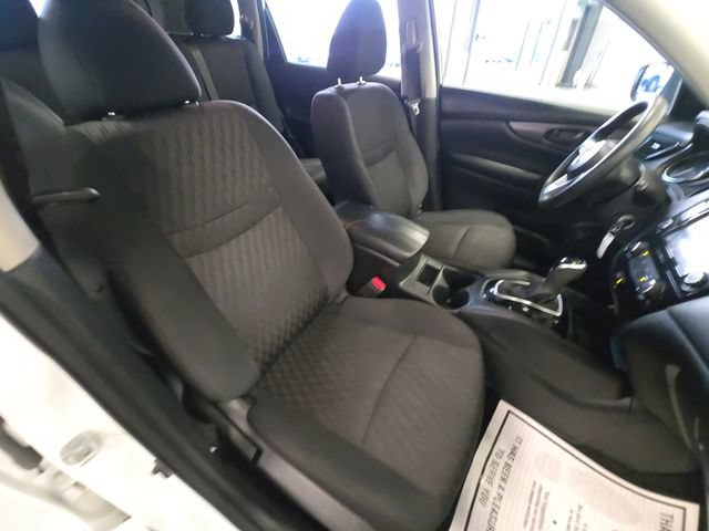 Used 2020 Nissan Rogue S AWD/4WD image 30